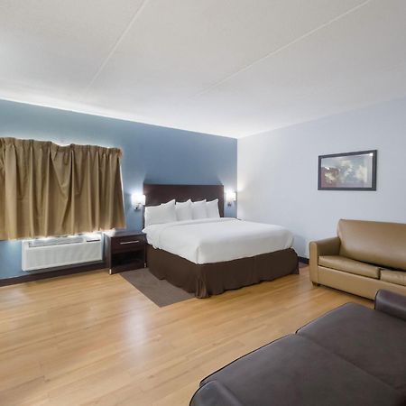 Hometowne Studios By Red Roof San Antonio - Seaworld Northwest 외부 사진