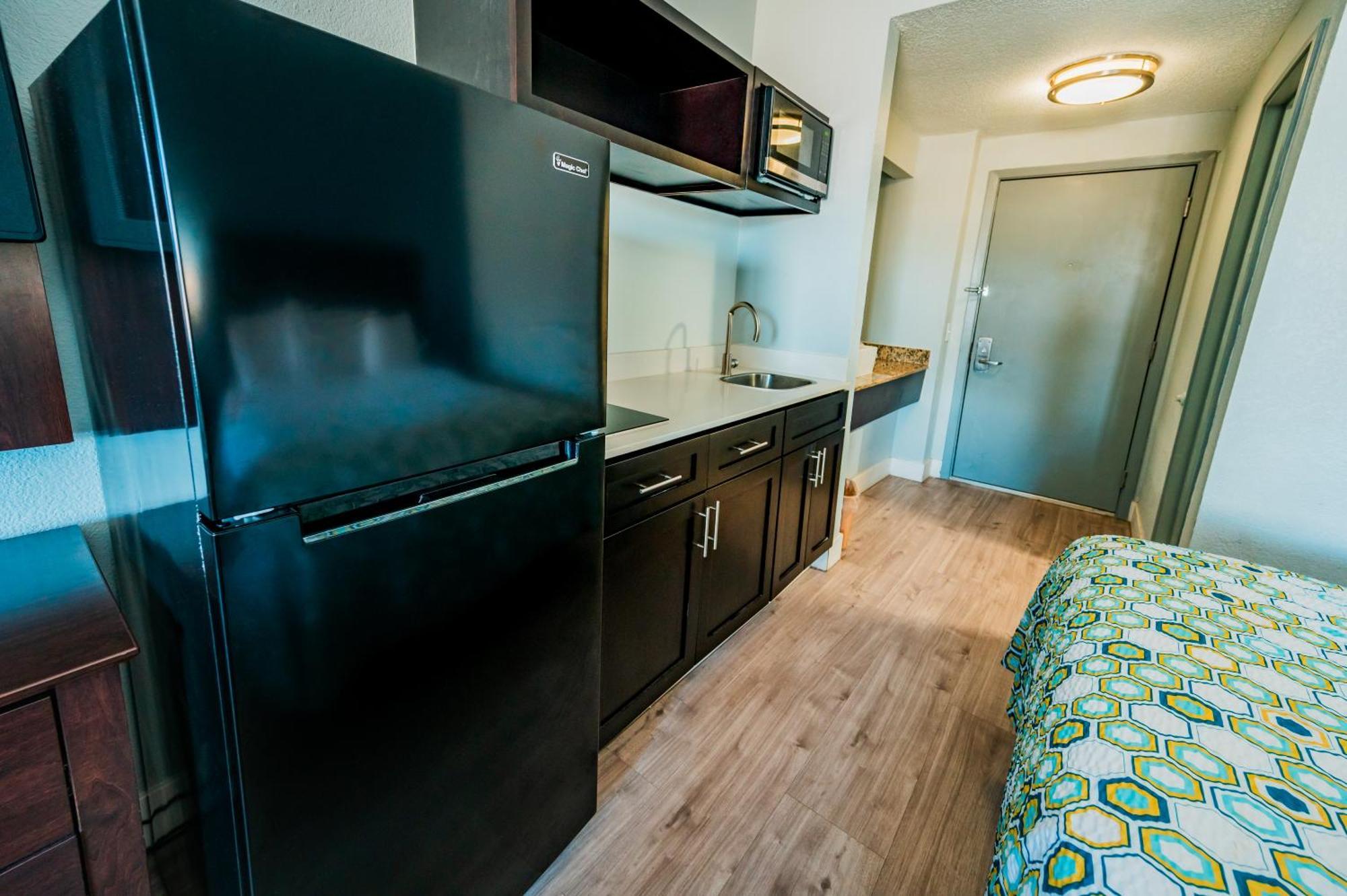 Hometowne Studios By Red Roof San Antonio - Seaworld Northwest 외부 사진