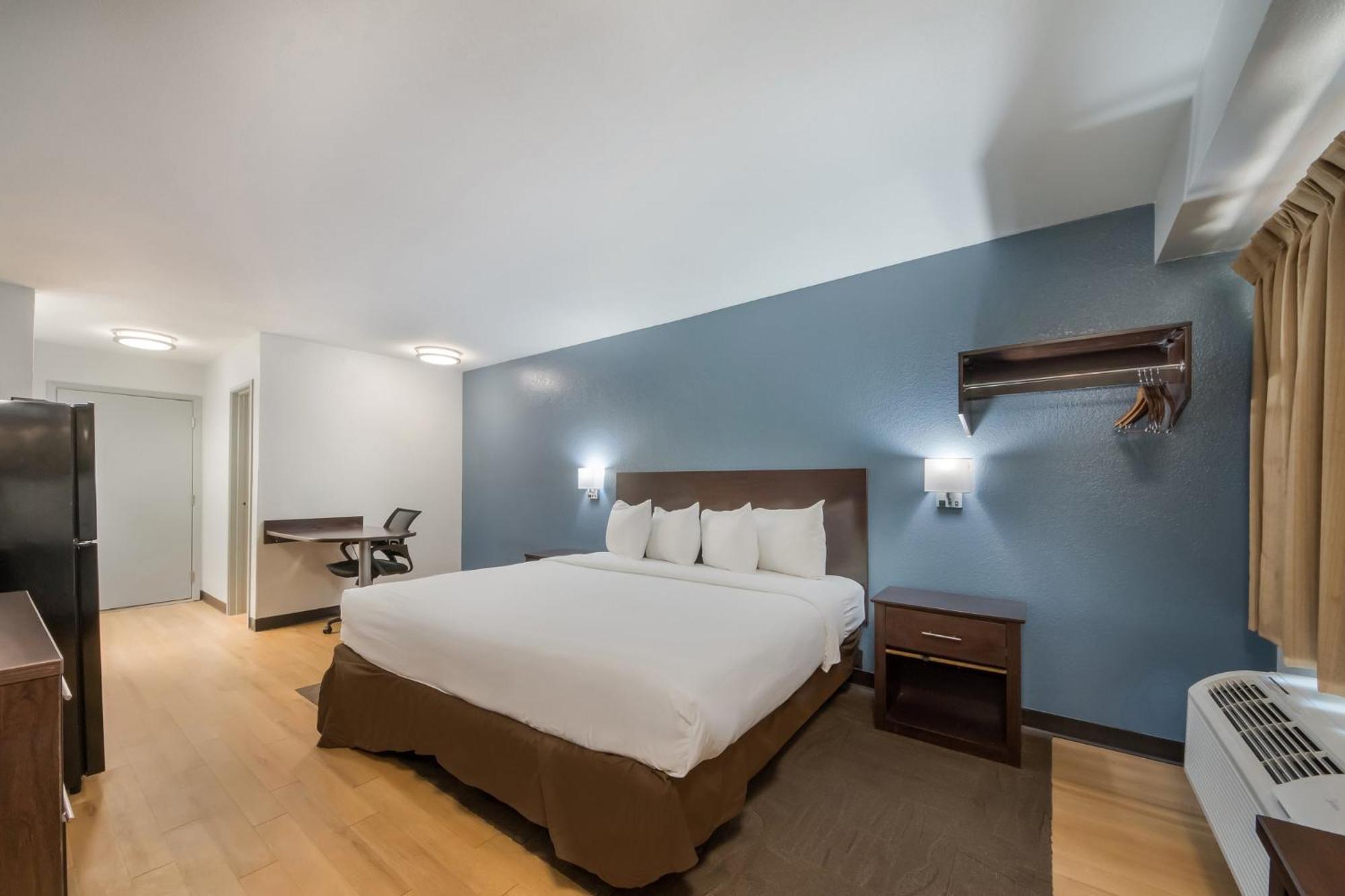 Hometowne Studios By Red Roof San Antonio - Seaworld Northwest 외부 사진
